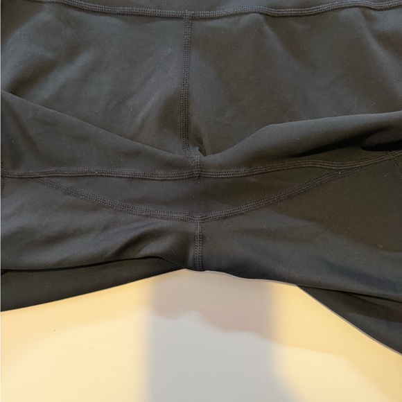 Nike Women's Dri Fit Black Bike Shorts size XL - Picture 3 of 5